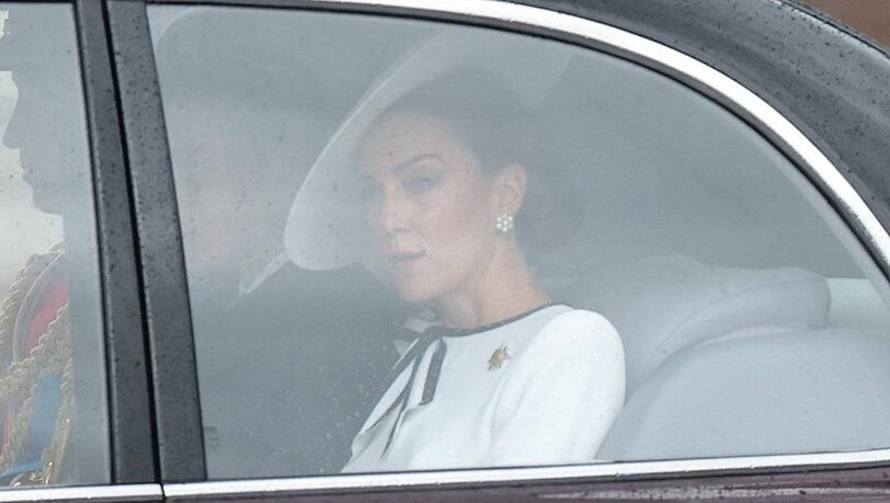 Prinzessin Kate auf dem Weg in den Buckingham Palast.