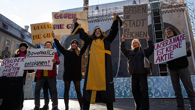 Ein Bündnis aus 110 Organisationen ruft am kommenden Samstag zur großen Mieterdemo auf. Ein Bündnis aus 110 Organisationen ruft am kommenden Samstag zur großen Mieterdemo auf.