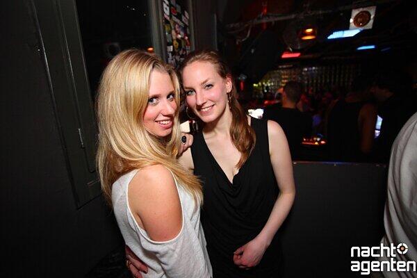 "A Mouth Full Of Gold Vol. 9" am Samstag im Crux. Mehr Bilder unter: www.nachtagenten.de