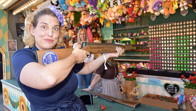 Elena Uhlig ist ein großer Fan der Wiesn. Elena Uhlig ist ein großer Fan der Wiesn.