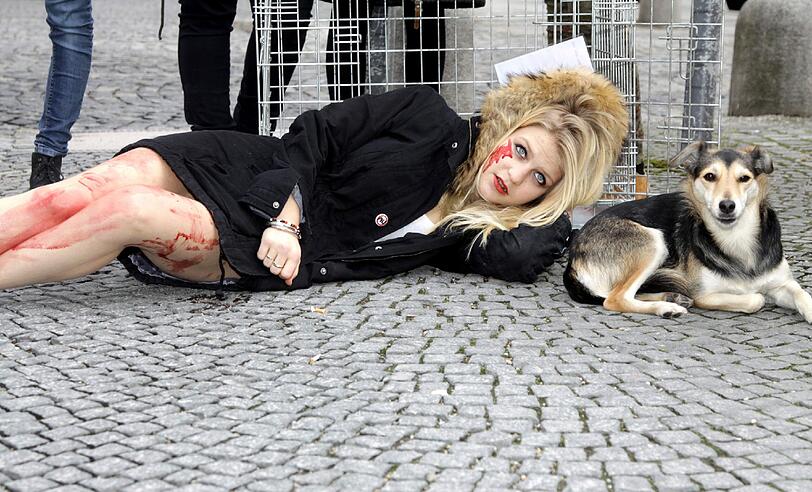 Julia Mandoki, die Tochter von Musiker Leslie.