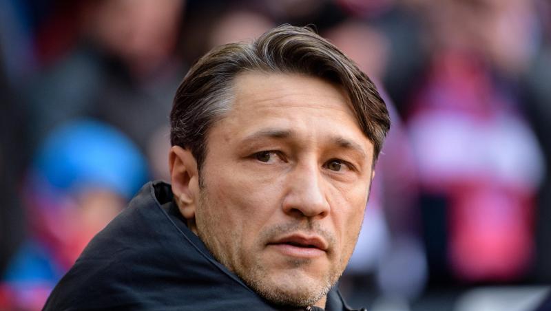 Trainer Niko Kovac vom FC Bayern München steht vor Spielbeginn am Spielfeldrand. Foto: Matthias Balk/Archiv Trainer Niko Kovac vom FC Bayern München steht vor Spielbeginn am Spielfeldrand. Foto: Matthias Balk/Archiv