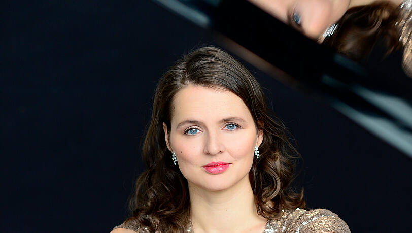 Henriette Zahn ist Pianistin mit den Schwerpunkten Liedgestaltung, Kammermusik und Performance. Henriette Zahn ist Pianistin mit den Schwerpunkten Liedgestaltung, Kammermusik und Performance.