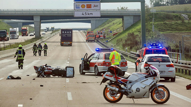 Der Biker wurde bei dem Unfall tödlich verletzt.