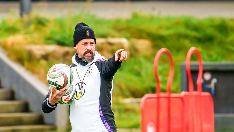Startet Sandro Wagner beim FC Augsburg? Das sagt Lothar Matthäus zu den Spekulationen. Startet Sandro Wagner beim FC Augsburg? Das sagt Lothar Matthäus zu den Spekulationen.