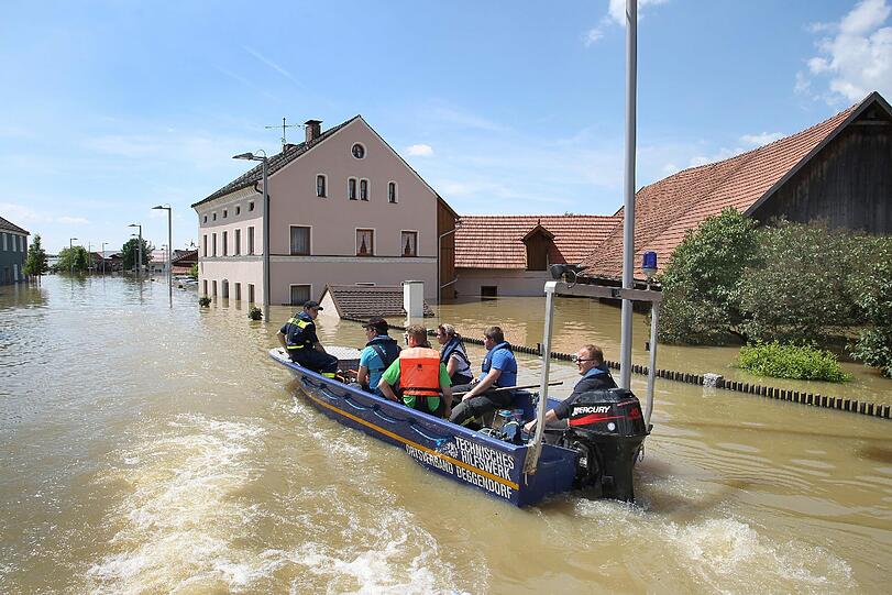 Aktuelle Fotos vom Hochwasser in Deggendorf: Fotos von der Flut.