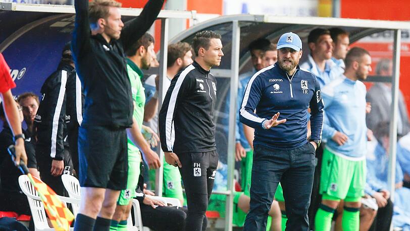 Unter Hochspannung: Daniel Bierofka in der Relegation. Unter Hochspannung: Daniel Bierofka in der Relegation.