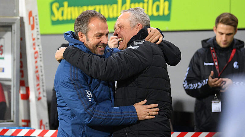 3:1 in Freiburg: Ein weiterer Meilenstein auf dem Weg zum Meistertrainer. Hansi Flick und Christian Streich.