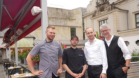 Laden ein zur AZ-Essklasse in The Grill im K&uuml;nstlerhaus (v. l.): Marcus Schweyer, Jens Hammerschmidt, Stefan Cyol und Joachim Schmitz.