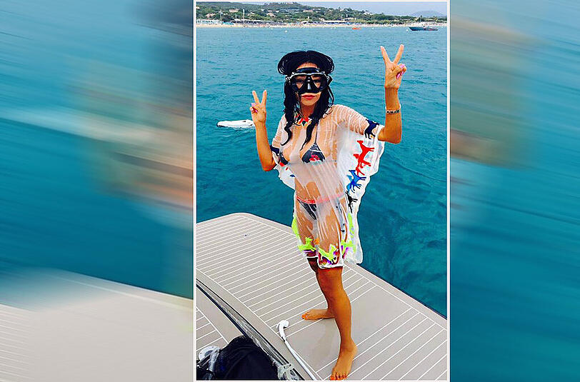 Verona Pooth taucht in ihrem Urlaub in Saint-Tropez einfach mal ab.