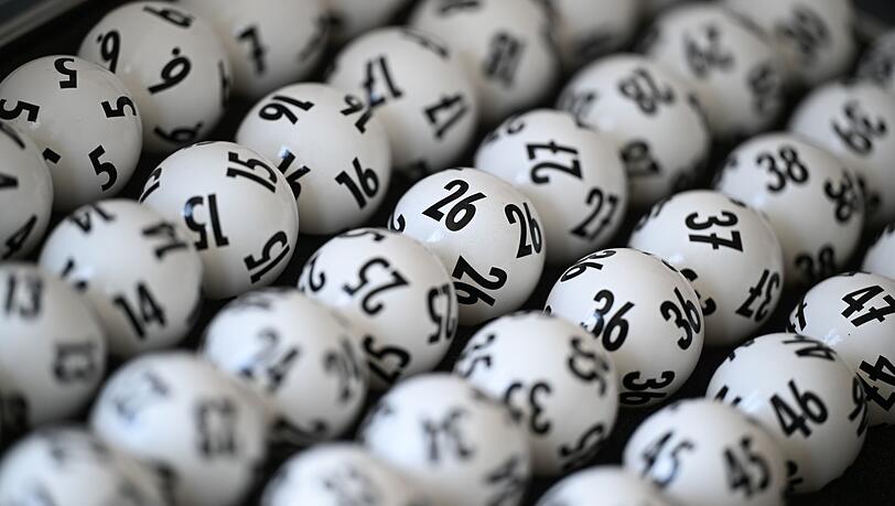 Am 6. August 2025 gewann ein oder eine Lottospieler/in rund 18 Millionen Euro, er oder sie hat sich bisher nicht gemeldet.(Symbolbild) Am 6. August 2025 gewann ein oder eine Lottospieler/in rund 18 Millionen Euro, er oder sie hat sich bisher nicht gemeldet.(Symbolbild)