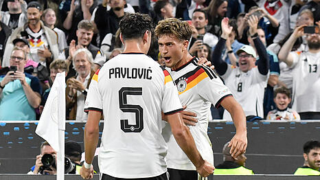 Tom Bischof und Aleksandar Pavlovic spielten gegen Serbien gro&szlig; auf.