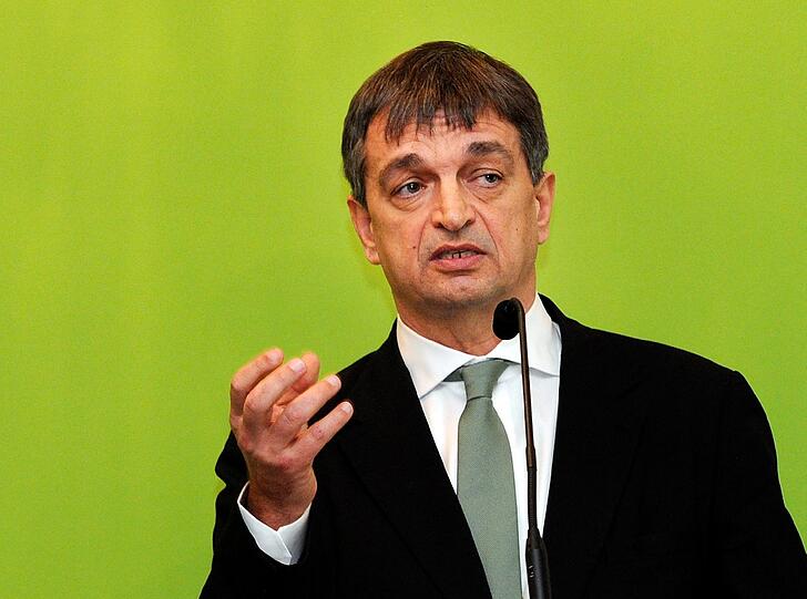 Jérôme Champagne (57/Frankreich): Wollte schon einmal Präsident werden, bekam vor der letzten Wahl aber nicht genug Unterstützer zusammen.