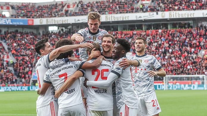 "Das war eine Lawine an guten Aktionen", sagt Bayerns Vize-Kapitän Thomas Müller nach dem furiosen 5:1-Sieg der Bayern bei Bayer Leverkusen, die zuvor punktgleich mit den Münchnern waren.