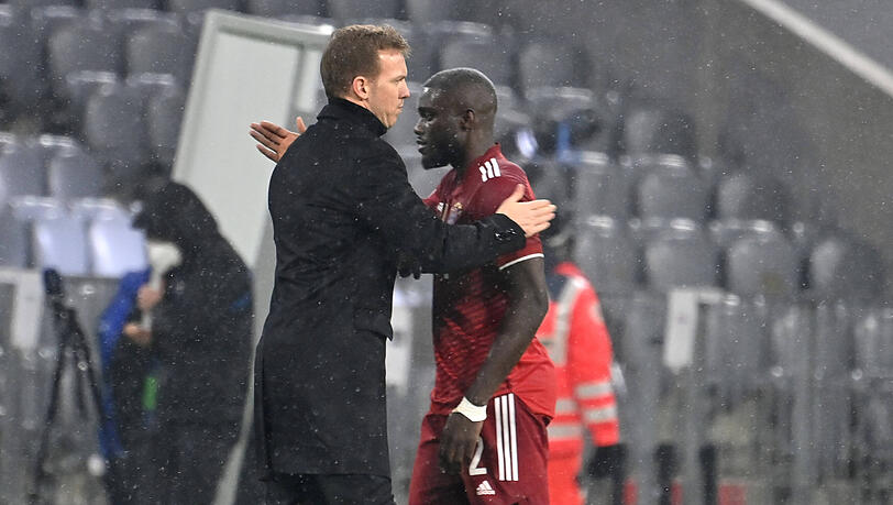 Julian Nagelsmann (li.) und Dayot Upamecano kennen sich bereits aus der gemeinsamen Zeit bei RB Leipzig.