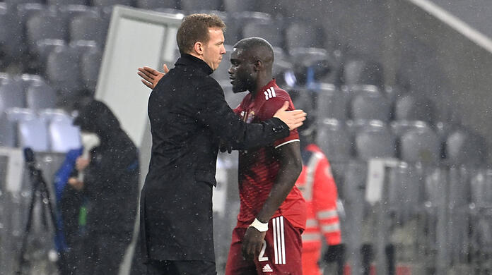 Julian Nagelsmann (li.) und Dayot Upamecano kennen sich bereits aus der gemeinsamen Zeit bei RB Leipzig.