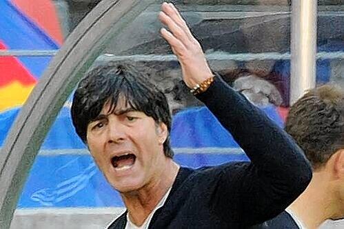 Sichtlich erregt: Bundestrainer Joachim Löw.