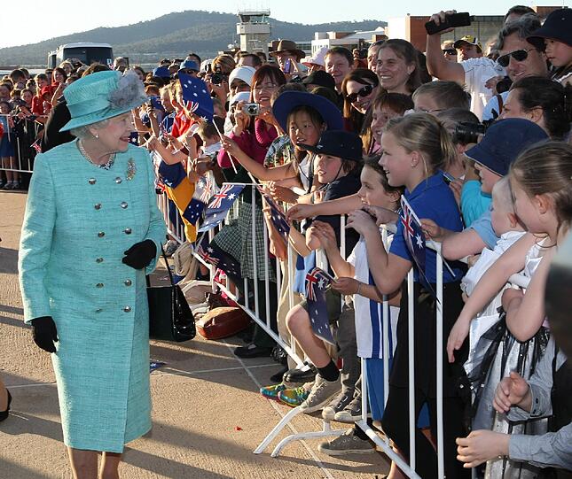 Die Bilder vom Besuch der Queen in Australien