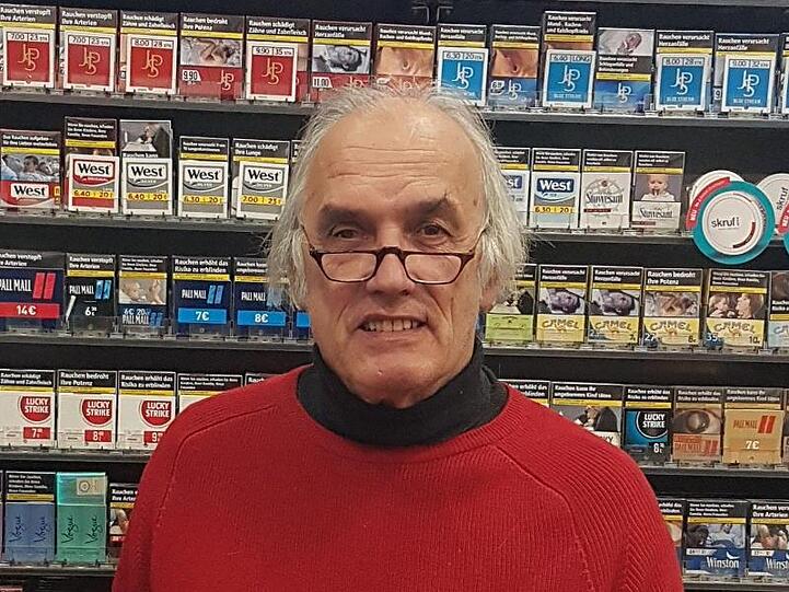 Kioskmitarbeiter Rainer Henning hätte rund 24.000 Euro im Lotto gewonnen - hätte er seinen Systemschein anderswo gekauft.