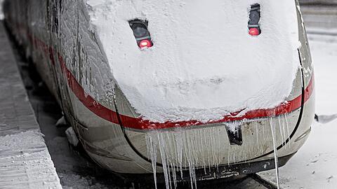 Im Bahnverkehr gibt es weiterhin starke Einschr&auml;nkungen.