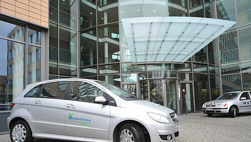 Für ihren Firmenfuhrpark haben die Münchner Stadtwerke bereits mehrere Erdgas-Autos wie etwa diese beiden Exemplare geordert Für ihren Firmenfuhrpark haben die Münchner Stadtwerke bereits mehrere Erdgas-Autos wie etwa diese beiden Exemplare geordert