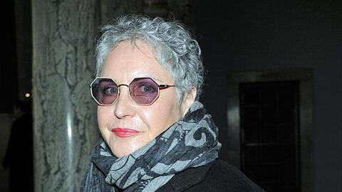 Die Schauspielerin Katherina Jacob auf dem Weg zur Trauerfeier.