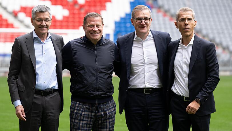 Bayern-Start in Karo-Hose: Eberl mit (v.l.) Hainer, Dreesen und Diederich. Bayern-Start in Karo-Hose: Eberl mit (v.l.) Hainer, Dreesen und Diederich.