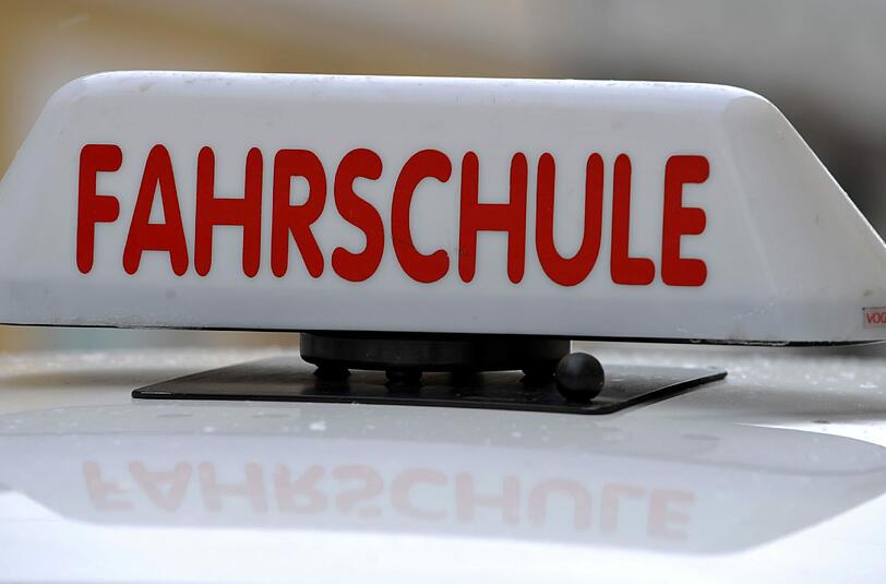 Bei einer Fahrschule war die zwölfjährige natürlich nicht.