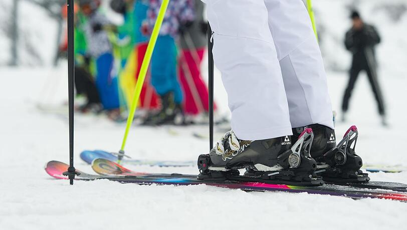 Beim Skifahren gibt's einiges zu beachten - hier erfahren Sie es! Beim Skifahren gibt's einiges zu beachten - hier erfahren Sie es!