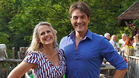 Barbara Schöneberger und Matze Knop präsentieren das "Verstehen Sie Spaß?"-Sommerfest.