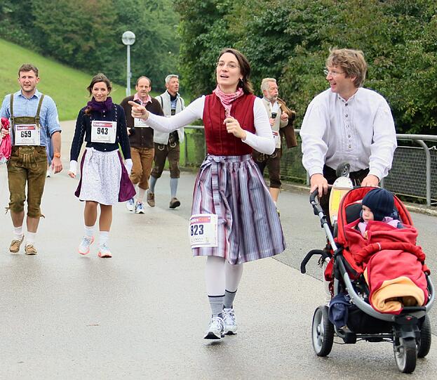 Die Bilder vom Trachtenlauf.