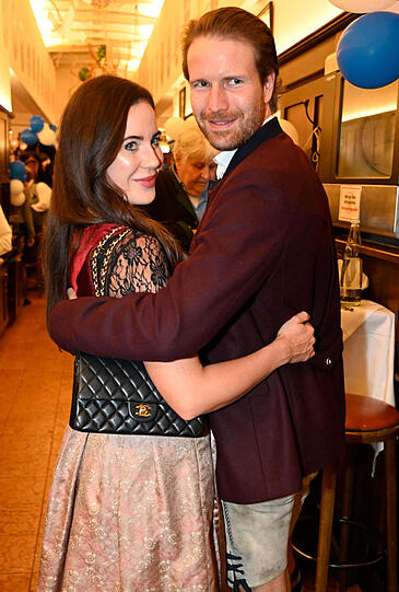 Nicolas Hübner mit Freundin Dr. Anna Dzik