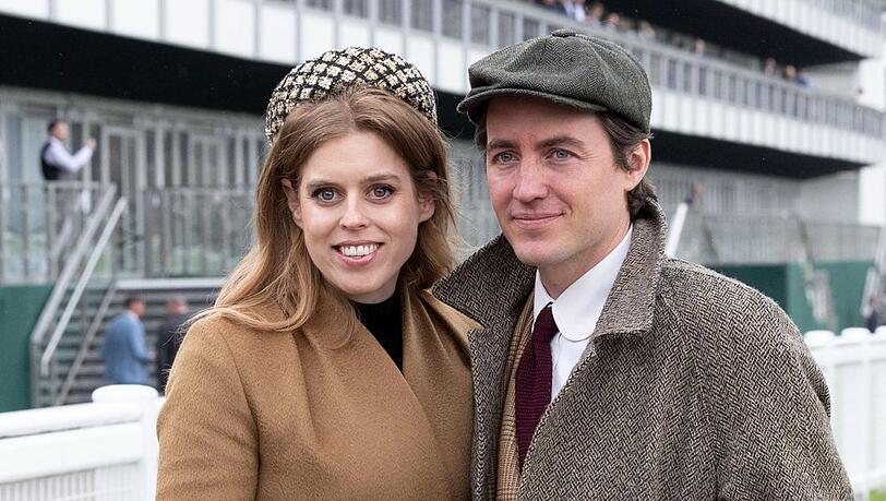 Prinzessin Beatrice und Edoardo Mapelli Mozzi sind seit 2018 ein Paar. Am 17. Juli 2020 gaben sie sich das Jawort.