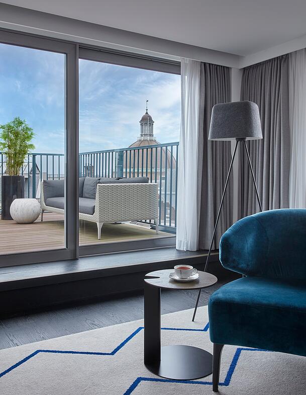 Die Penthouse-Suite hat eine private Dachterrasse Die Penthouse-Suite hat eine private Dachterrasse