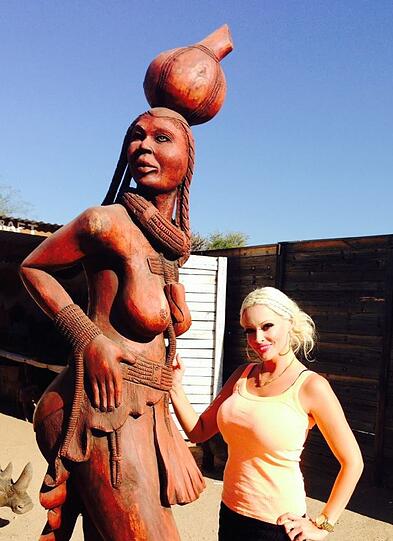 Daniela Katzenberger in Namibia.