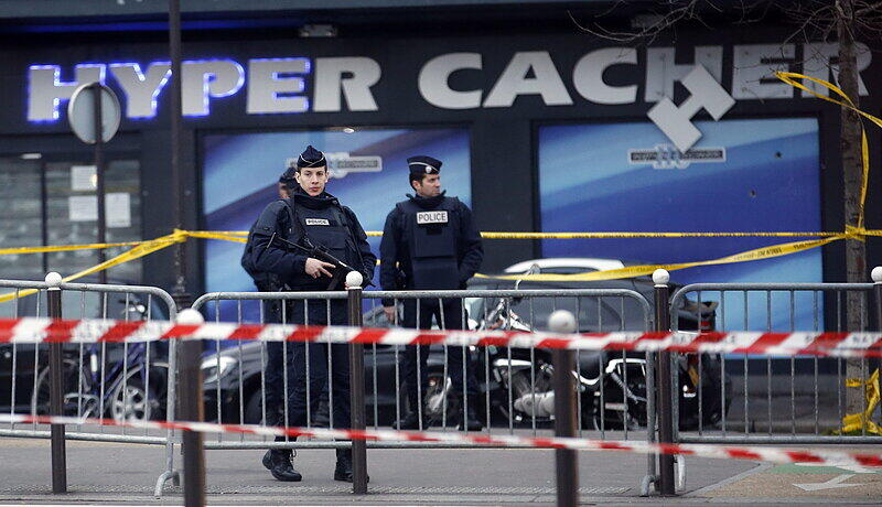 Frankreich trauert nach Terrorwelle.