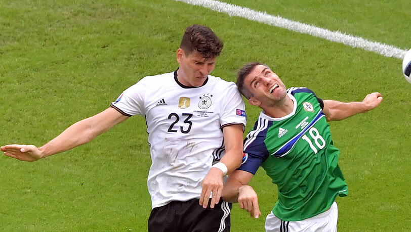 Mario Gomez überzeugte gegen Nordirland - nicht nur wegen seines Siegtreffers zum 1:0. Mario Gomez überzeugte gegen Nordirland - nicht nur wegen seines Siegtreffers zum 1:0.