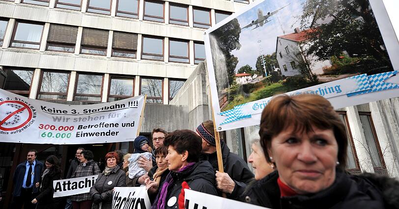 Weitere Bilder von dem Protest vor dem Bayerischen Verwaltungsgerichtshof in München.