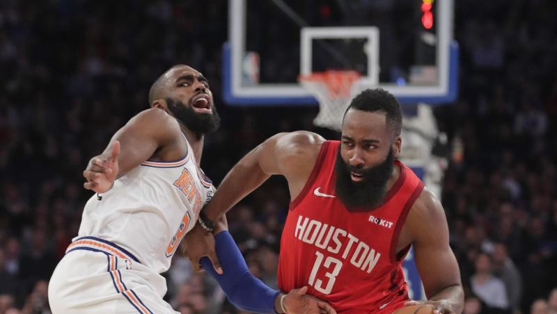James Harden (r) von den Houston Rockets erzielte 61 Punkte gegen die New York Knicks. James Harden (r) von den Houston Rockets erzielte 61 Punkte gegen die New York Knicks.