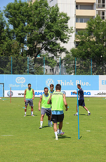Hier gibt's Bilder vom offiziellen Trainingsauftakt der Löwen am vergangenen Samstag.