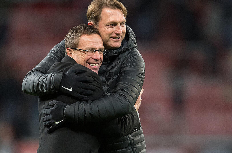 Ralph und Ralf: Leipzigs Trainer Hasenhüttl in Umarmung mit Sportdirektor Rangnick.