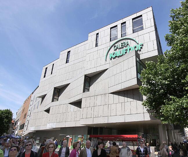 Galeria Kaufhof am Marienplatz gehört zu den bekanntesten Kaufhäusern Münchens. Das Restaurant sei nach dem Schädlingsbefall aufwändig renoviert worden, versichern die Mitarbeiter vor Gericht.