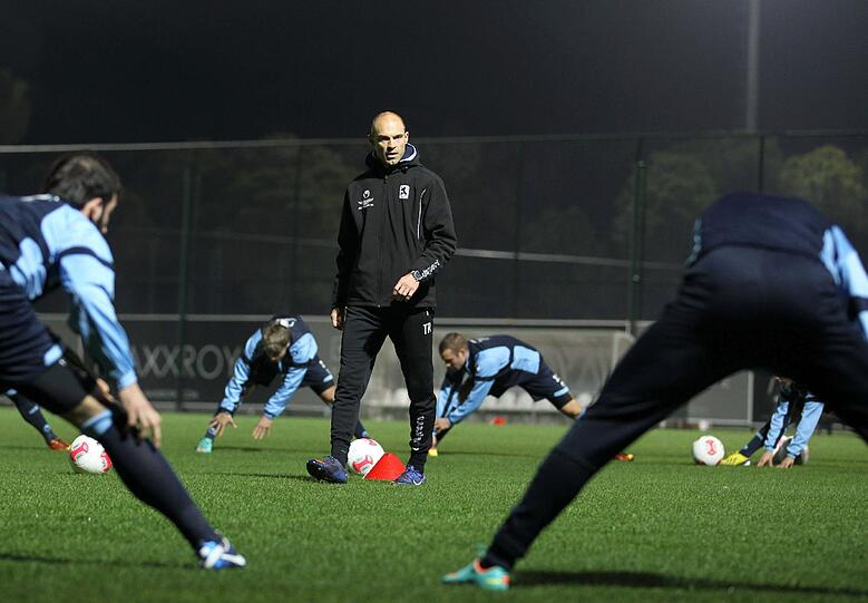 Grigoris Makos beim Strechting.