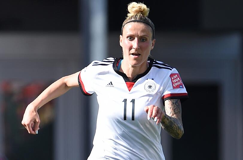 Paris-Stürmerin Anja Mittag stellte den Torrekord von Conny Pohlers in der Championsleague ein.