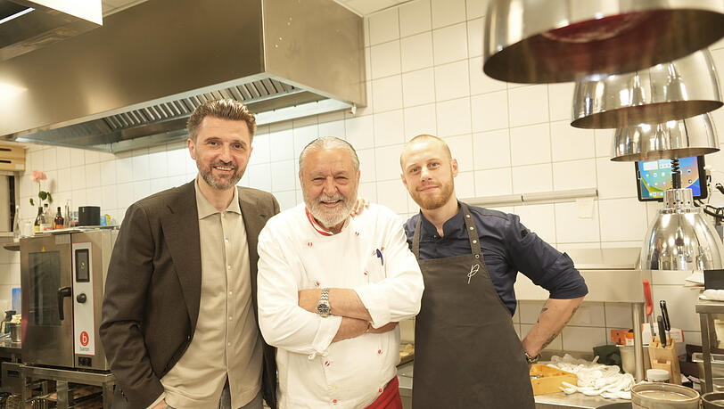 V.l.: Marko Pesic, Zarko Skocic und Daniel Martinovic in der Küche des Portun. Dort produzieren sie angeblich das beste Schnitzel der Stadt.