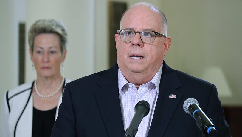 Larry Hogan, Gouverneur von Maryland, spricht bei einer Pressekonferenz: Die US-Küstenwache stellte die Suche nach zwei Mitgliedern der Kennedy-Familie ein, die nach einem Kanu-Unfall zunächst als vermisst gegolten hatten. Larry Hogan, Gouverneur von Maryland, spricht bei einer Pressekonferenz: Die US-Küstenwache stellte die Suche nach zwei Mitgliedern der Kennedy-Familie ein, die nach einem Kanu-Unfall zunächst als vermisst gegolten hatten.