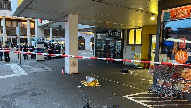Der Eingangsbereich eines Supermarktes ist mit Trassierband abgesperrt. Foto: Vifogra/Schmelzer/dpa Der Eingangsbereich eines Supermarktes ist mit Trassierband abgesperrt. Foto: Vifogra/Schmelzer/dpa