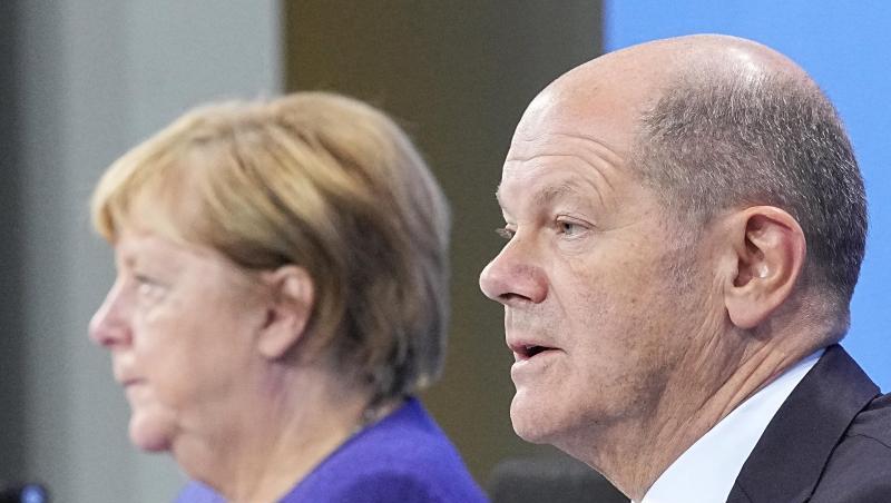 Die geschäftsführende Bundeskanzlerin Angela Merkel und ihr designierter Nachfolger Olaf Scholz stehen über Einsetzung und Aufgabenstellung des Corona-Krisenstabs in engem Kontakt.