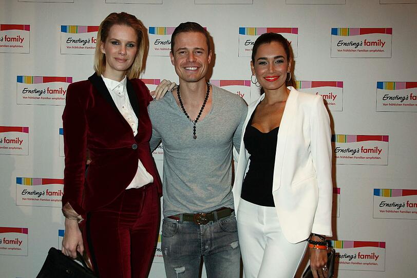 Monica Ivancan, Pete Dwojak und Jana Ina Zarrella beim "Ernsting's Family Fashion Dinner" im Rilano No.6 am Donnerstag.