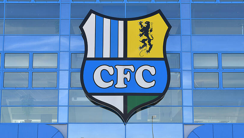 Der Chemnitzer FC steigt in das Mannschaftstraining ein. Der Chemnitzer FC steigt in das Mannschaftstraining ein.